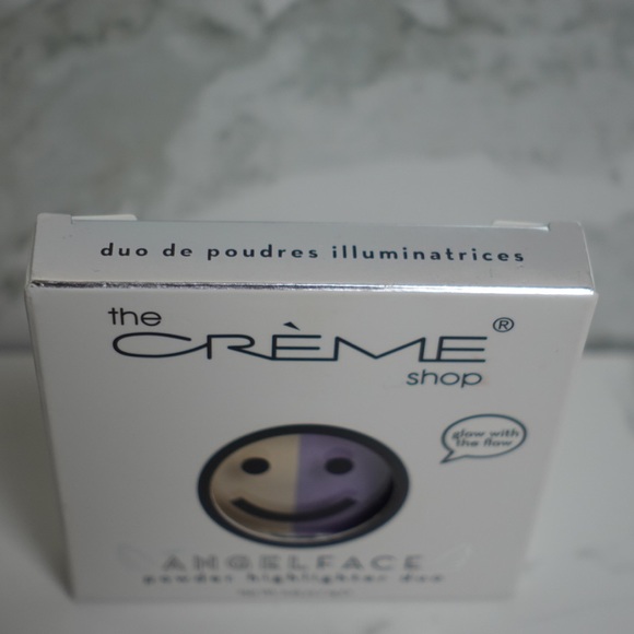 The Crème Shop Powder‎ Highlighter - Picture 5 of 7